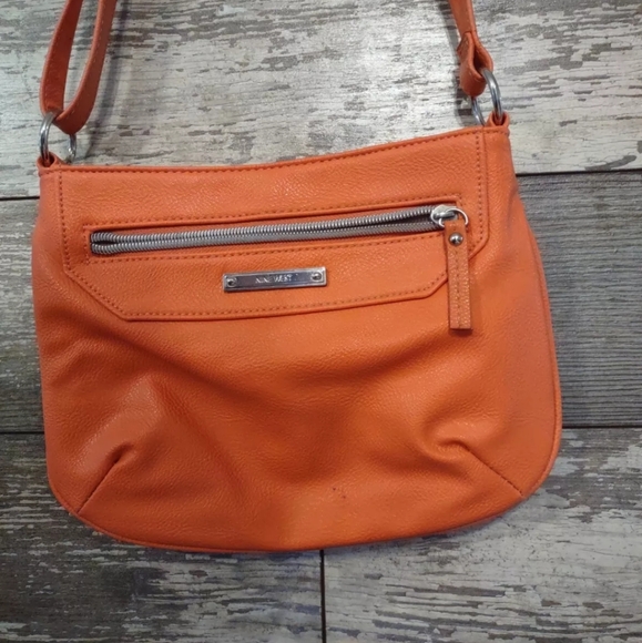 Nine West Womens Orange Coral Faux Leather Crossbody Purse Shoulder 10 x 7.5 in - Picture 3 of 11